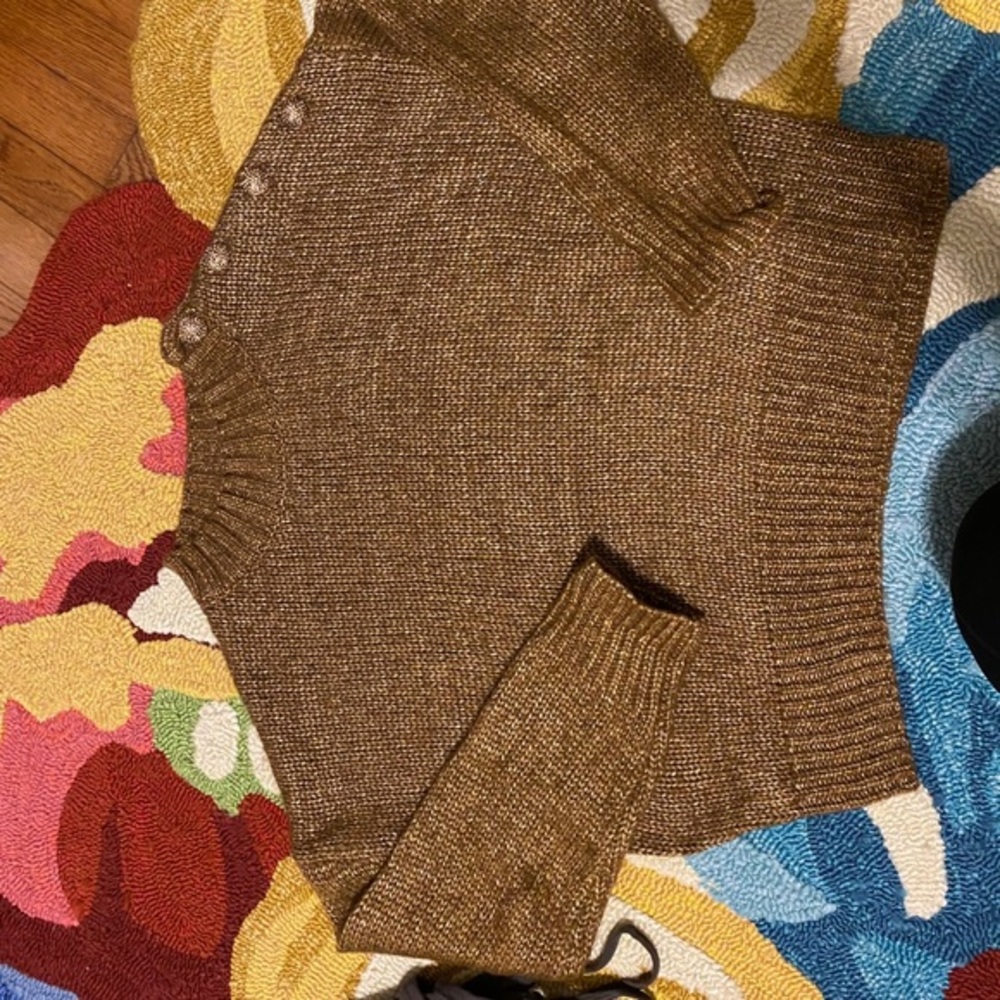 Beautiful Brown & Gold Sweater
